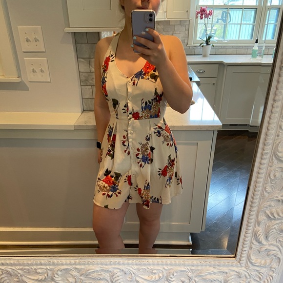 Forever 21 Dresses & Skirts - Forever 21 simple floral button up dress Sz S